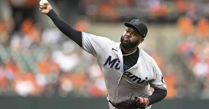 Johnny Cueto signs minor league deal with Texas. He was an All-Star for Rangers manager Bruce Bochy
