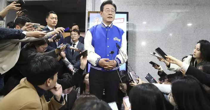 South Korea&#8217;s prime minister and top presidential officials offer to resign after election defeat
