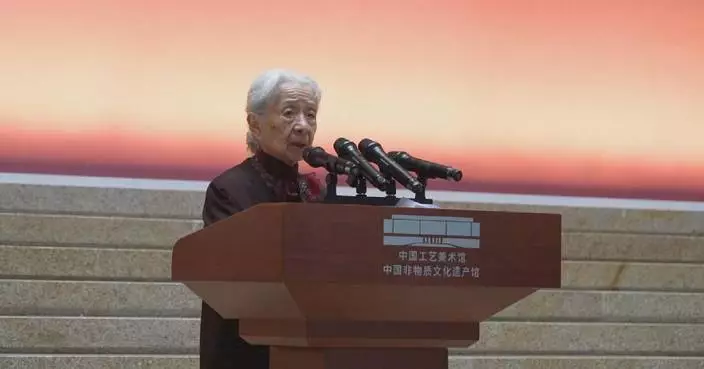 Renowned artist&#8217;s dedication to promotion of Dunhuang art displayed in Beijing
