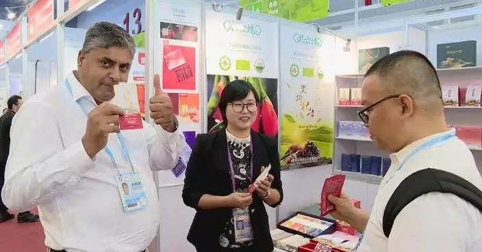 Canton fair gathering for old friends