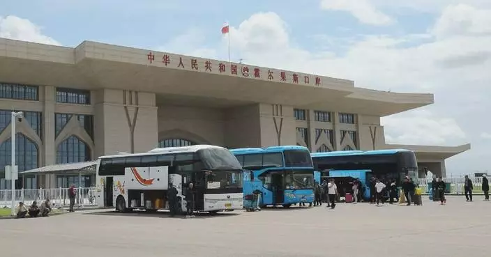 Horgos Port in Xinjiang witnesses surging inbound, outbound travels