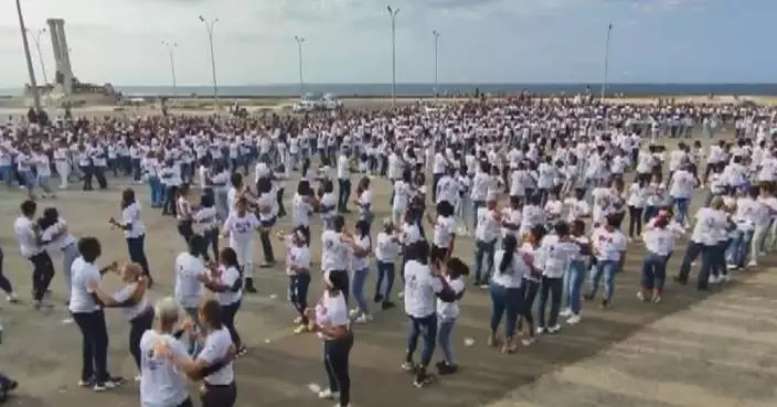 Cuba breaks world record in casino dancing