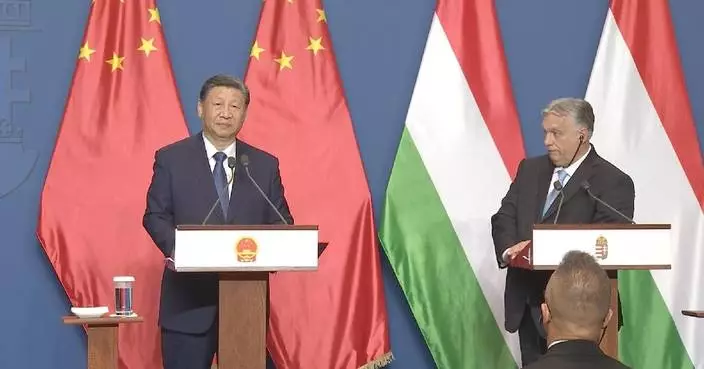 Xi, Hungarian PM jointly meet press in Budapest