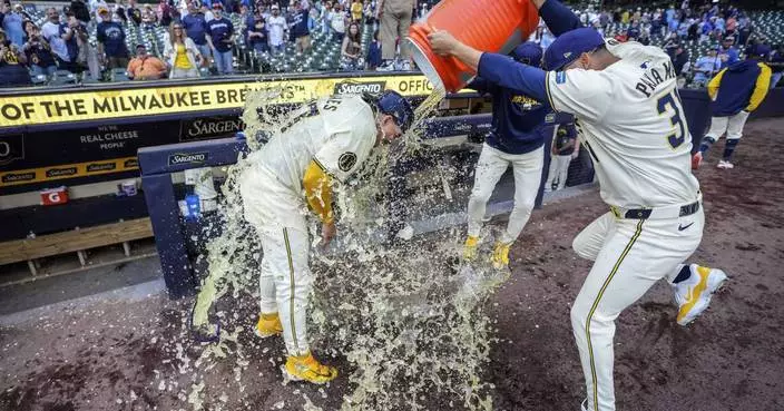 Adames homers twice with 4 RBIs, Brewers beat Rays 7-1 to take 2 of 3 in contentious series