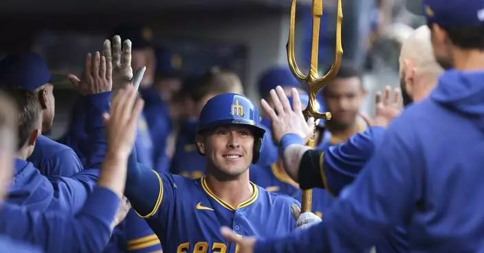 Dylan Moore sets career high with 5 RBIs to help Mariners topple Athletics 8-1