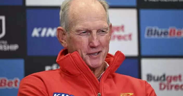Wayne Bennett, at 74, signs a 3-year deal to coach at the NRL&#8217;s South Sydney Rabbitohs