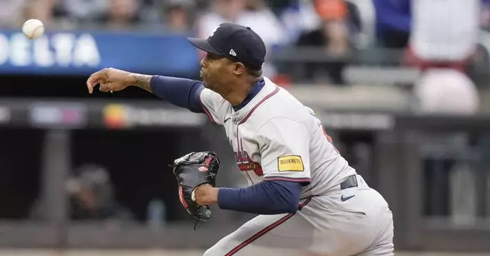 Braves combine to no-hit the Mets for 8 2/3, win 4-1
