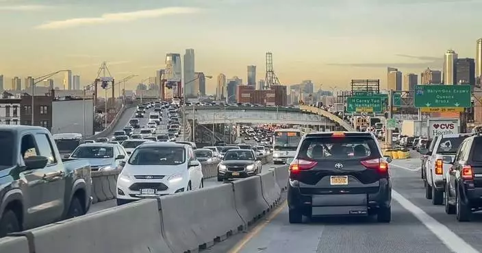 Federal judge hears challenges to NYC’s fee for drivers into Manhattan