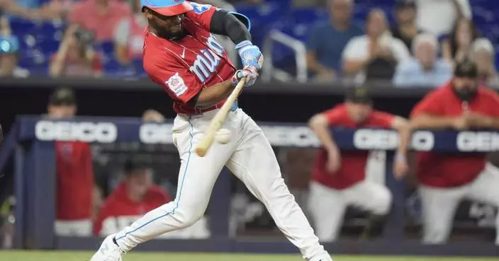 Bell hits tying homer as Marlins score 4 in 9th off struggling Díaz and rally past Mets 10-9 in 10