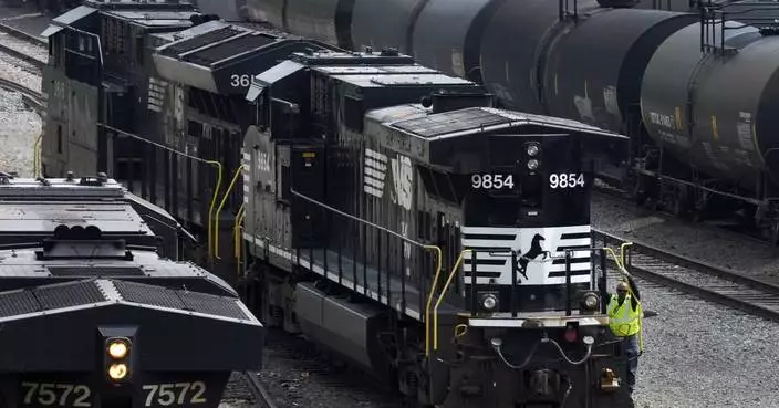 Activist investor wins several Norfolk Southern board seats but won’t have control to fire CEO