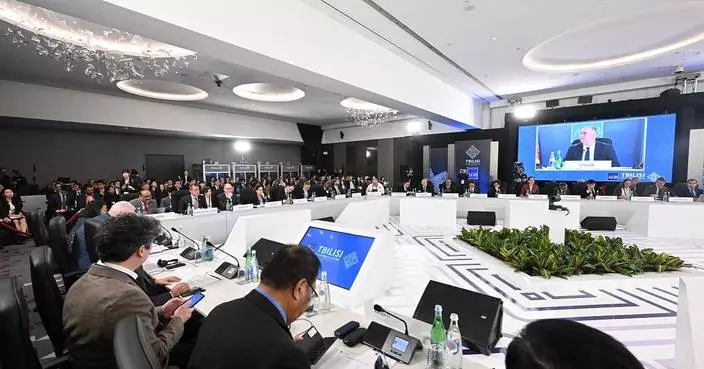 FS attends Business Session of Asian Development Bank Board of Governors Annual Meeting (with photos/video)