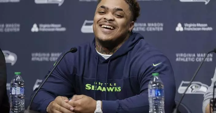 Position switch back in high school pays off for Seahawks' first-rounder DT Byron Murphy II