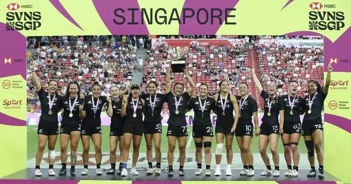 New Zealand wins women's and men's Singapore 7s finals; Argentina takes men's regular season title