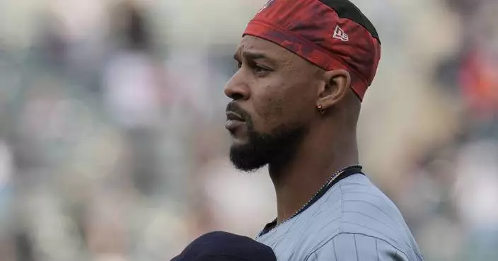 Twins center fielder Byron Buxton leaves game against White Sox after caught stealing