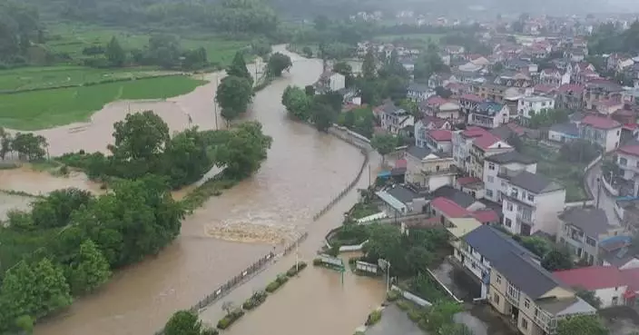 Rainstorms hit eastern Chinese tourist city
