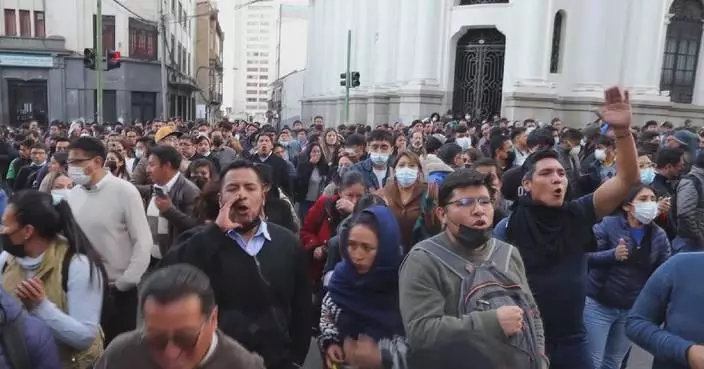 Bolivians rally to defend democracy
