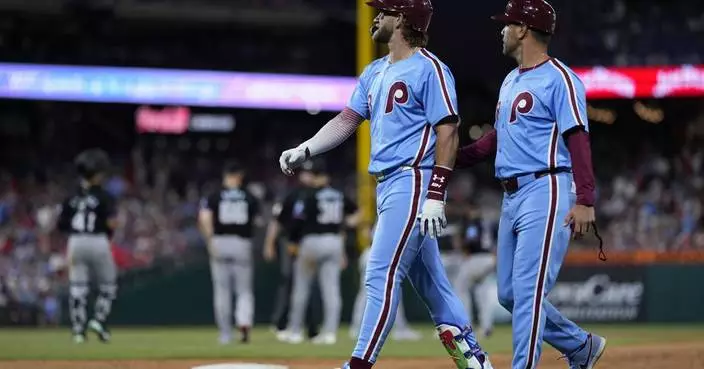 Phillies stars Bryce Harper and Kyle Schwarber both injured late in loss to Marlins