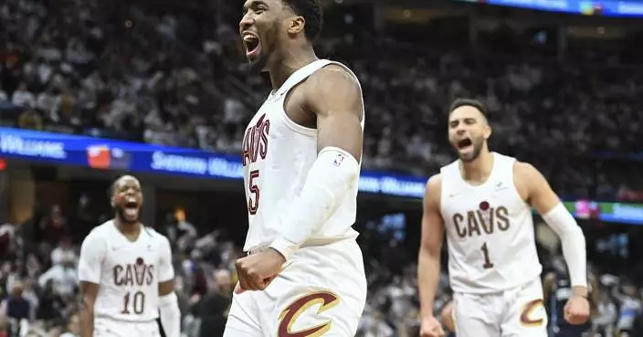 Donovan Mitchell agrees to a 3-year, $150.3M contract extension with the Cavaliers, AP source says