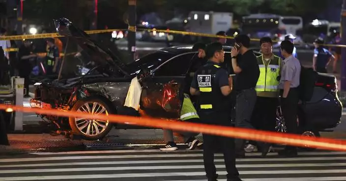 Driver whose car struck pedestrians in South Korea will face accidental homicide investigation