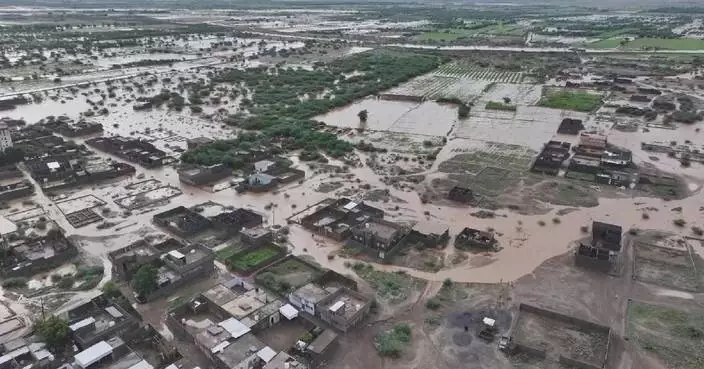 Life-saving aid critical as raging floods displace hundreds of thousands in Yemen