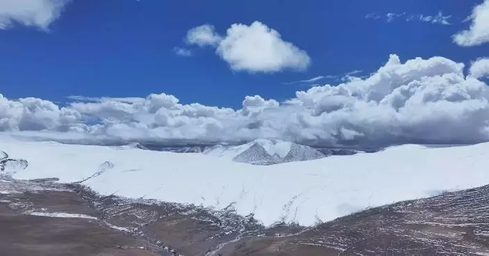 Scientists obtain critical ice cores during expedition in Qinghai-Xizang Plateau