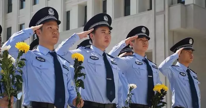 People across China pay tribute to national heroes on Martyrs&#8217; Day