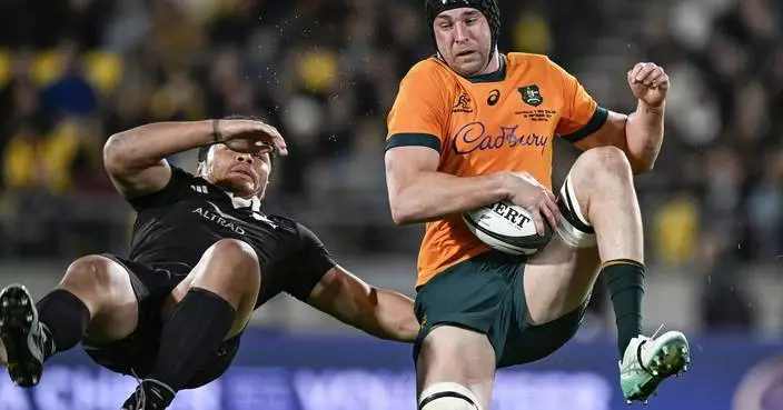 New Zealand finishes strong to beat Australia 33-13 in 2nd Bledisloe