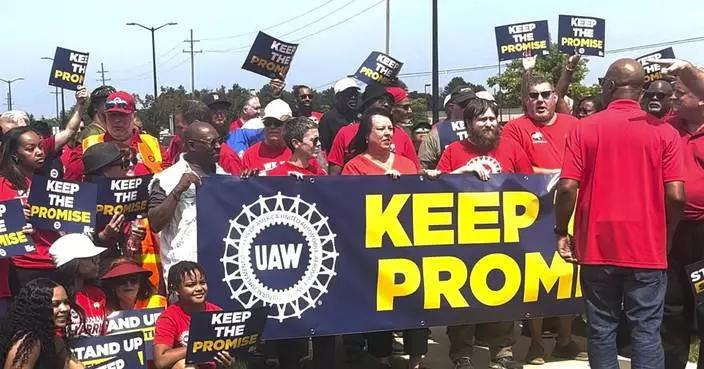 UAW&#8217;s rift with Stellantis raises fear that some US auto jobs could vanish