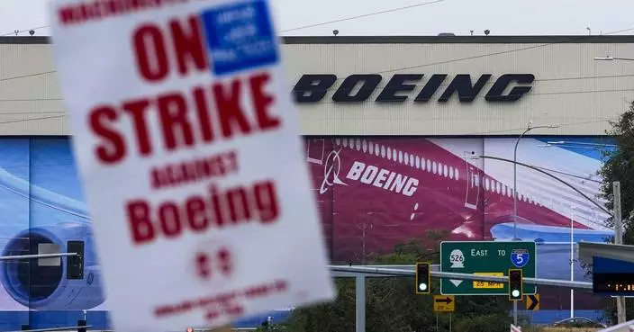 Boeing gives union more time to vote on an offer that&#8217;s getting poor reviews from striking workers