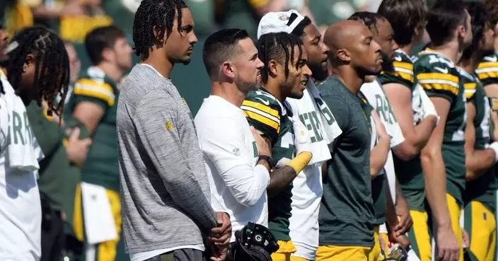 QB Jordan Love practices with Packers as he continues recovery from knee injury