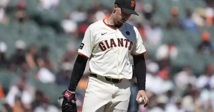 Snell pulled after 1 inning and Giants rally past Diamondbacks 3-2 behind Bailey's 3 RBIs