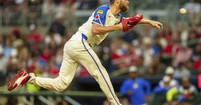 Chris Sale stymies Dodgers and Ohtani on his way to 17th win as Braves beat LA 10-1