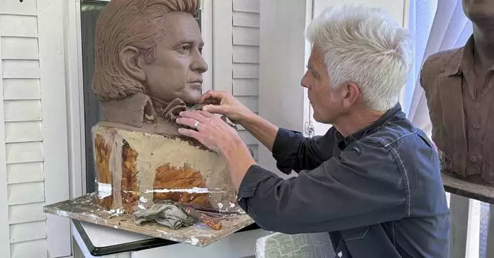 Hello, I&#8217;m Johnny Cash&#8217;s statue: A monument to the singer is unveiled at the US Capitol