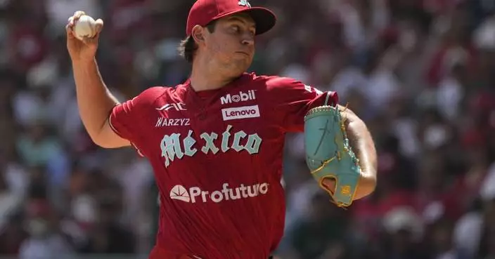 Trevor Bauer is honored as pitcher of the year in the Mexican Baseball League