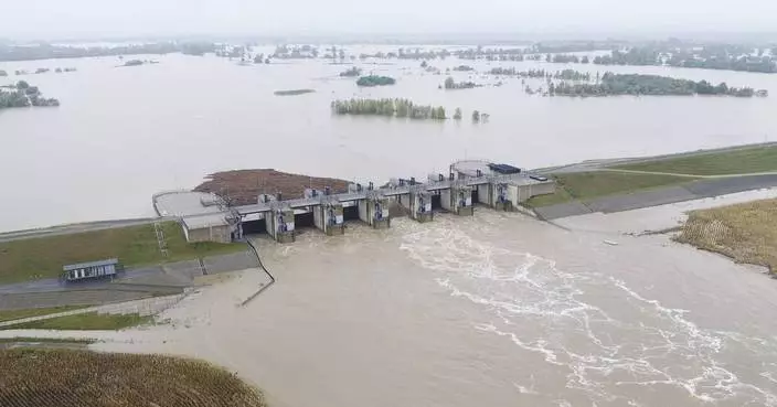 Poland's death toll from floods rises to 9 after 2 more bodies found