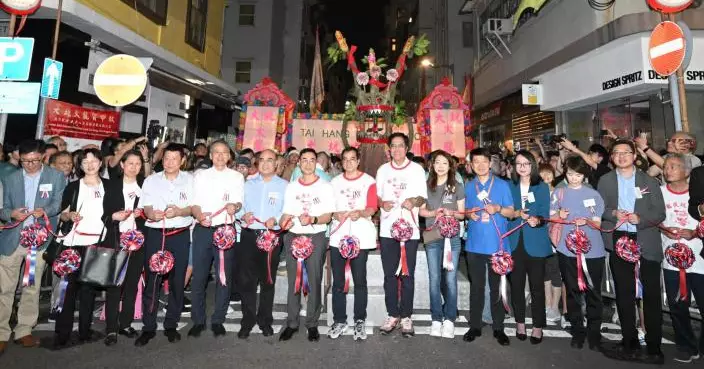 Jockey Club-funded Tai Hang Fire Dragon Dance draws crowd of thousands