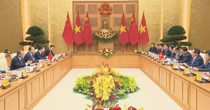 China ready to strengthen alignment of development strategies with Vietnam