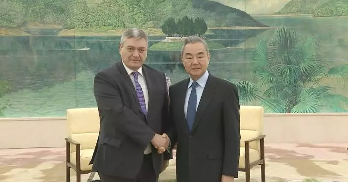 Chinese foreign minister meets Russian deputy foreign minister on relations