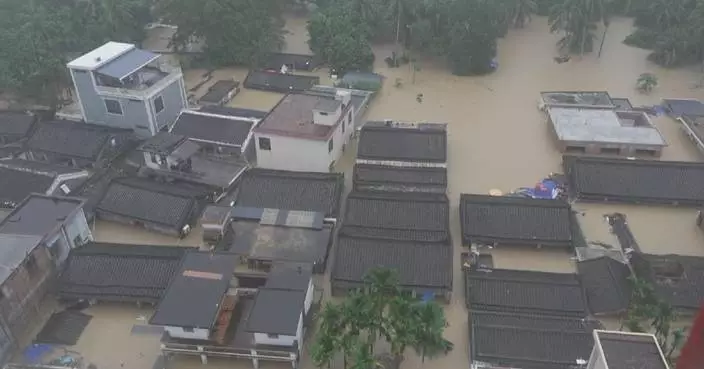 Hainan steps up evacuation of flood-trapped residents