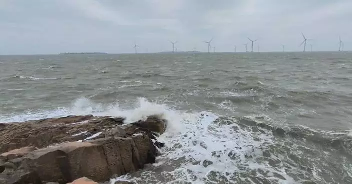 Fujian, Zhejiang grapple with impacts of typhoon Kong-rey