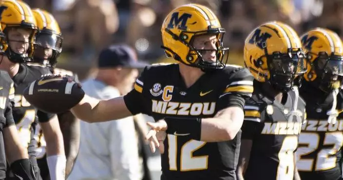 Brady Cook, hobbled by an injury, rallies No. 19 Mizzou to a 21-17 win over Auburn