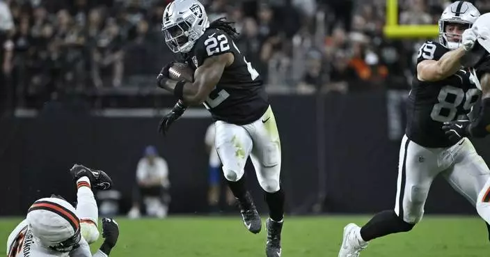 Raiders coach Antonio Pierce hasn't ruled out Maxx Crosby for Broncos game