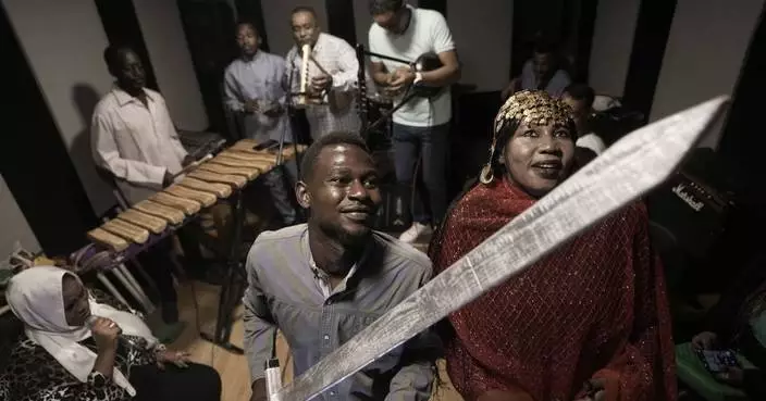 In music and dance, Sudanese performers transport refugee audiences back home