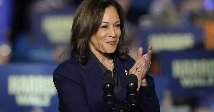 Harris will campaign with the Obamas later this month in Georgia and Michigan