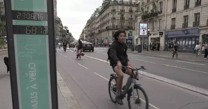 French transport minister meets cycling groups after a traffic death sparks protests