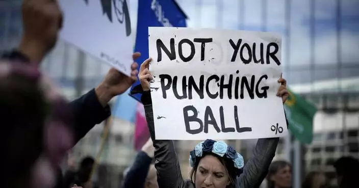 Demonstrators in France praise Gisèle Pélicot's courage in harrowing drug and rape trial