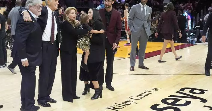 Pat Riley Court unveiled, and the Heat president is emotional as it happened