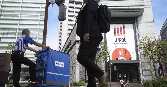 Asian markets are mixed and Japanese stocks rebound from Monday&#8217;s slump