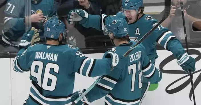 Toffoli scores 3rd-period goal to lift Sharks to 4-2 win over Kings