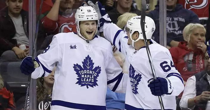 Lorentz and Hildeby lead the Maple Leafs to 4-2 win over the Devils